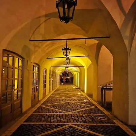 Charming Studio Ideal For Getaways Or Workations In Sibiu'S Medieval City Center Exterior photo