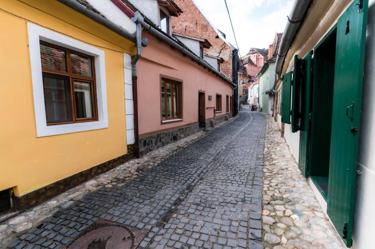 Charming Ideal For Getaways Or Workations In Sibiu's Medieval Center Apartment *