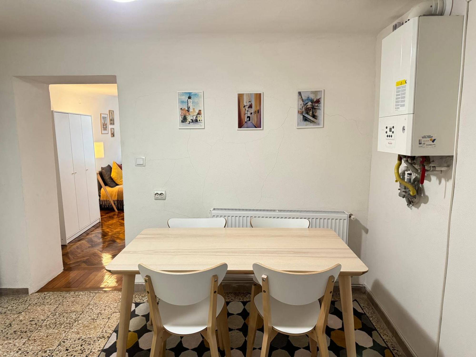 Charming Ideal For Getaways Or Workations In Sibiu's Medieval Center Apartment *